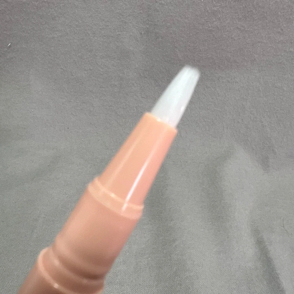 Clinique Airbrush Concealer 20 ILLUMINATOR Full Size New in Box Discontinued